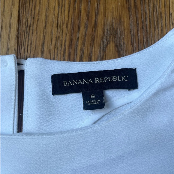 Banana Republic Elegant White Blouse - Picture 3 of 5